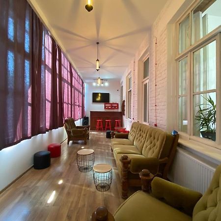 شقة Red Door تبليسي المظهر الخارجي الصورة